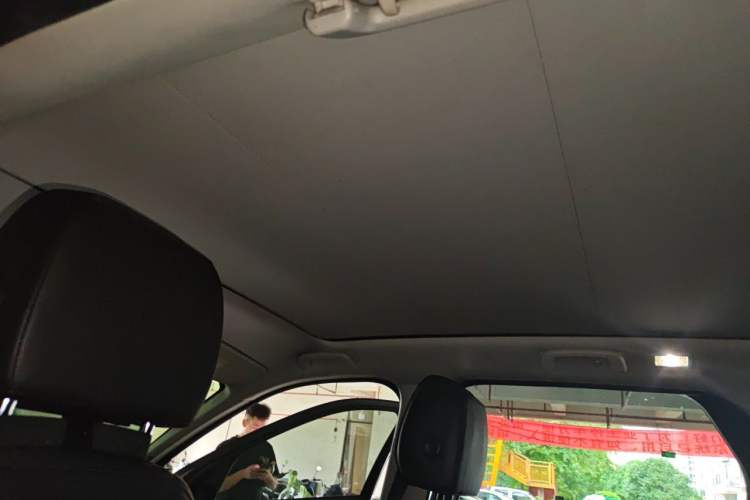 Used Land Rover Discovery Sport 2017 2.0T SE Headliner