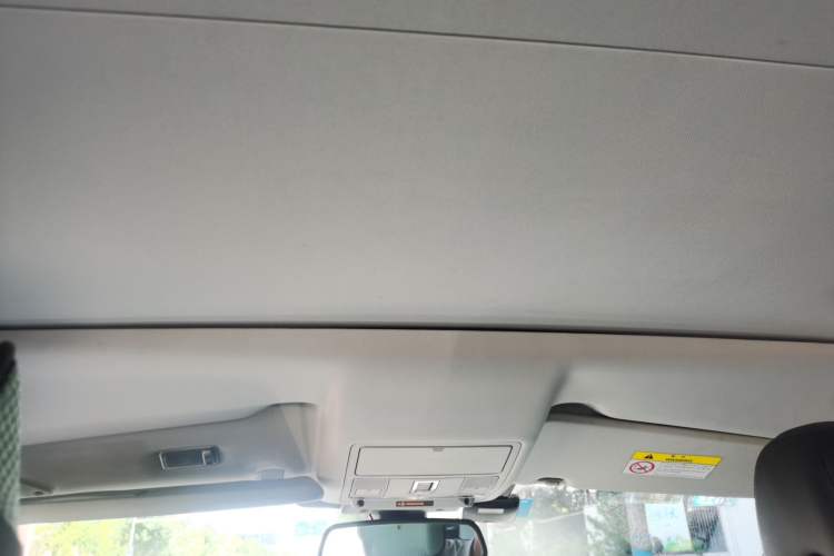 Used Land Rover Discovery Sport 2017 2.0T HSE Headliner