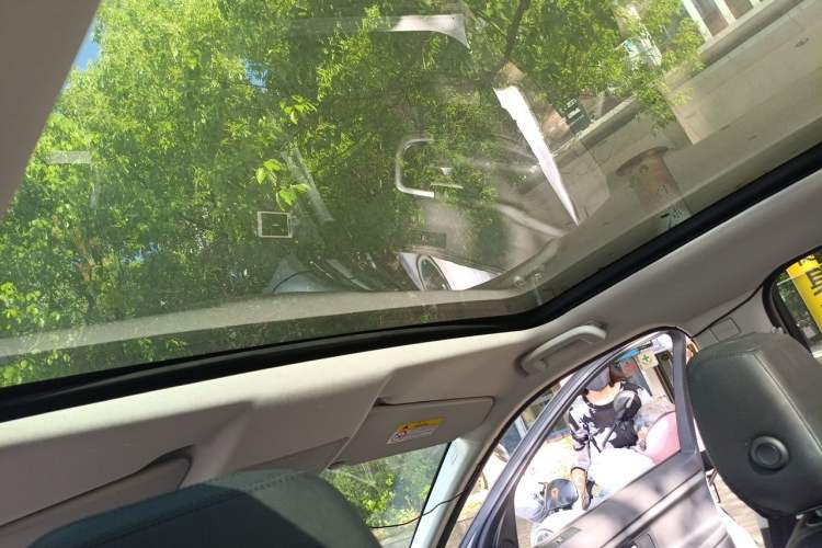 Used Land Rover Discovery Sport 2017 2.0T SE Headliner