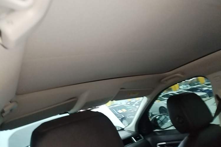 Used Land Rover Discovery Sport 2017 2.0T SE Headliner