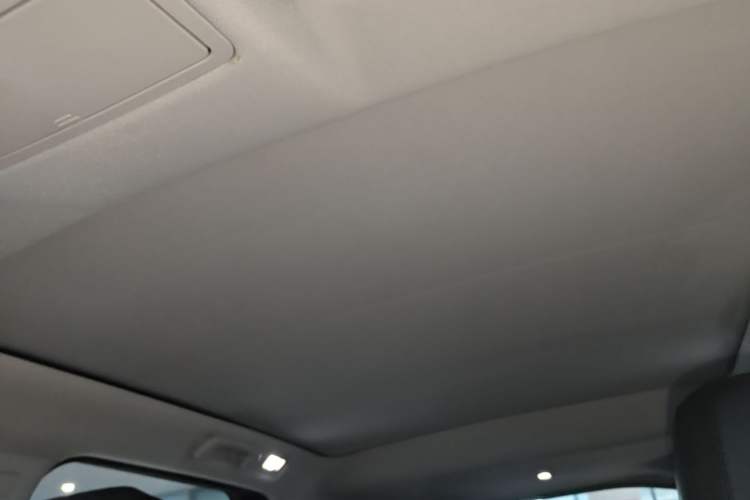 Used Land Rover Discovery Sport 2017 2.0T HSE Headliner