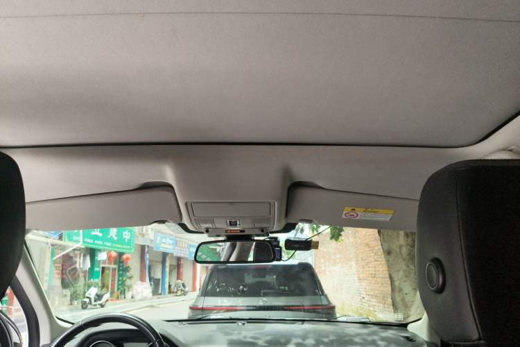Used Land Rover Discovery Sport 2017 2.0T SE Headliner