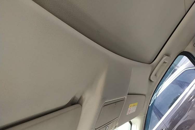 Used Land Rover Discovery Sport 2017 2.0T PURE Headliner
