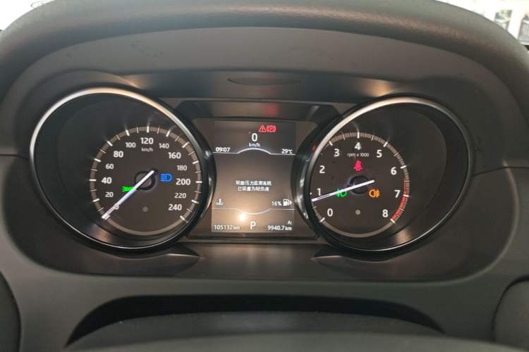 Used Land Rover Discovery Sport 2017 2.0T HSE Instrument Cluster