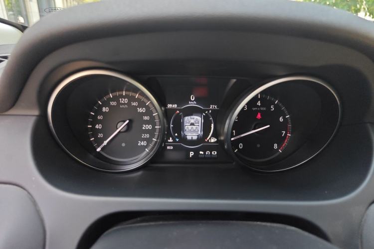 Used Land Rover Discovery Sport 2017 2.0T SE Instrument Cluster