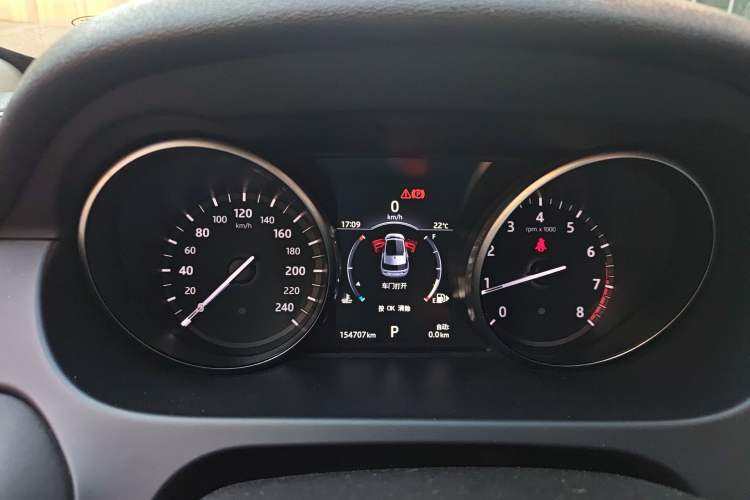 Used Land Rover Discovery Sport 2017 2.0T SE Instrument Cluster