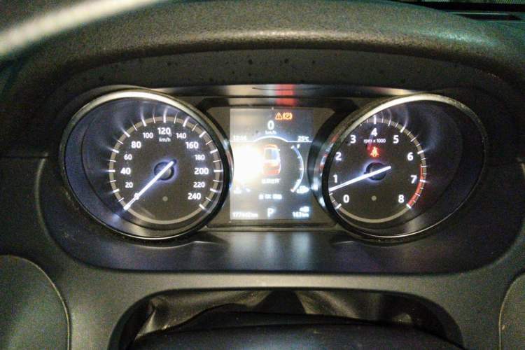 Used Land Rover Discovery Sport 2017 2.0T PURE Instrument Cluster