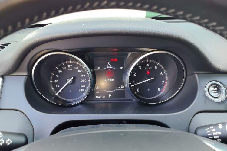 Used Land Rover Discovery Sport 2017 2.0T HSE Instrument Cluster