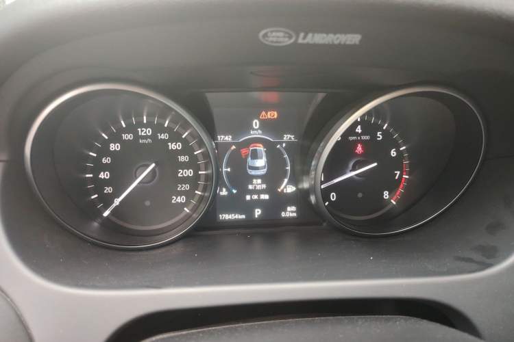 Used Land Rover Discovery Sport 2017 2.0T HSE Instrument Cluster