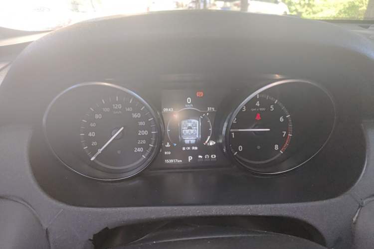 Used Land Rover Discovery Sport 2017 2.0T SE Instrument Cluster