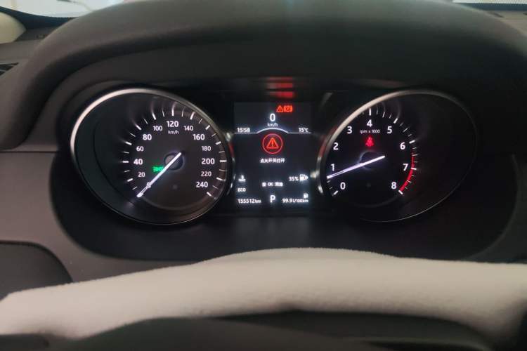 Used Land Rover Discovery Sport 2017 2.0T SE Instrument Cluster