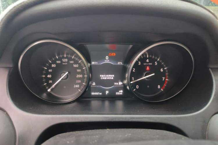 Used Land Rover Discovery Sport 2017 2.0T SE Instrument Cluster