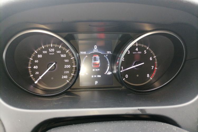 Used Land Rover Discovery Sport 2017 2.0T PURE Instrument Cluster