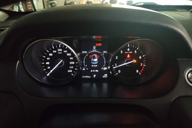 Used Land Rover Discovery Sport 2017 2.0T SE Instrument Cluster