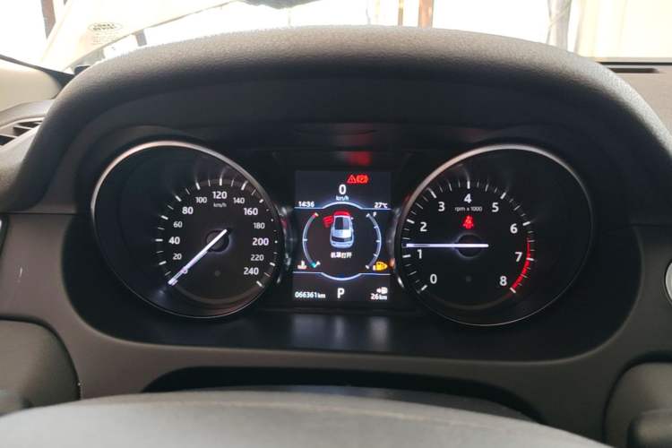 Used Land Rover Discovery Sport 2017 2.0T HSE Instrument Cluster