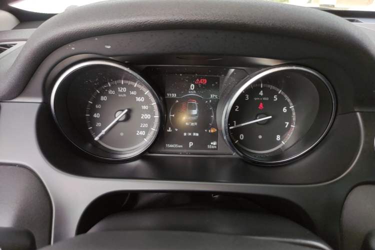 Used Land Rover Discovery Sport 2017 2.0T SE Instrument Cluster