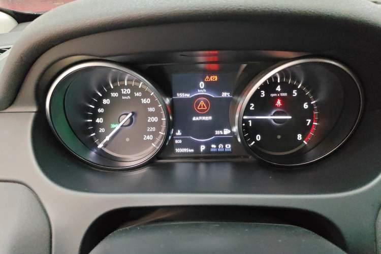 Used Land Rover Discovery Sport 2017 2.0T SE Instrument Cluster