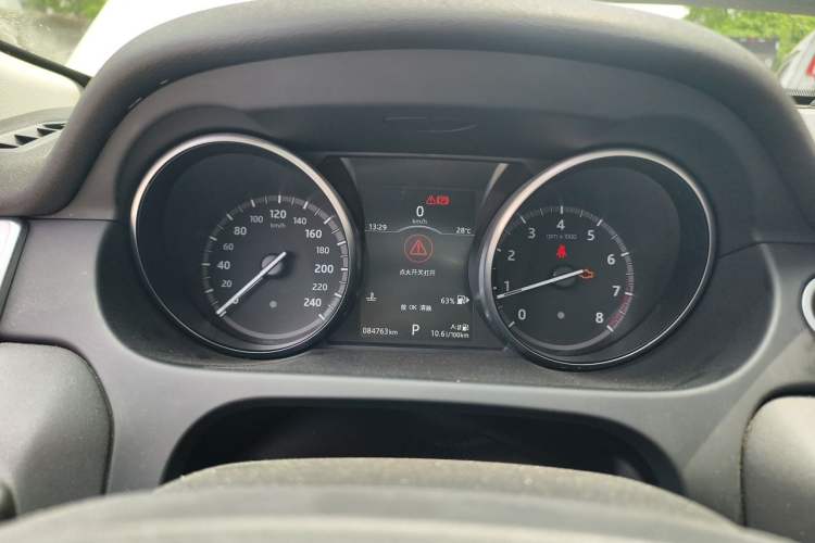 Used Land Rover Discovery Sport 2017 2.0T SE Instrument Cluster