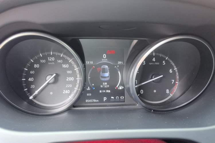 Used Land Rover Discovery Sport 2017 2.0T SE Instrument Cluster
