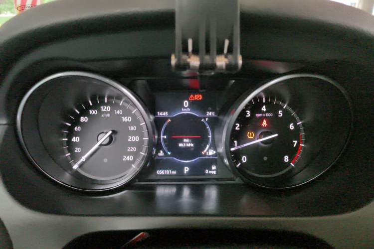 Used Land Rover Discovery Sport 2017 2.0T HSE Instrument Cluster