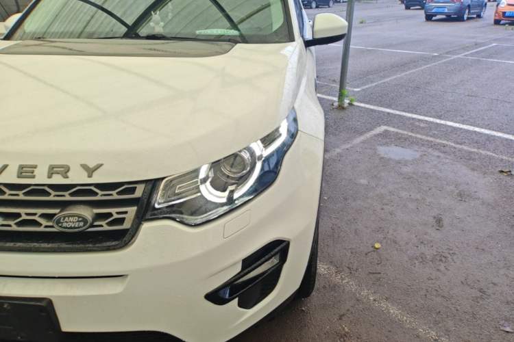 Used Land Rover Discovery Sport 2017 2.0T SE Left Front Headlight