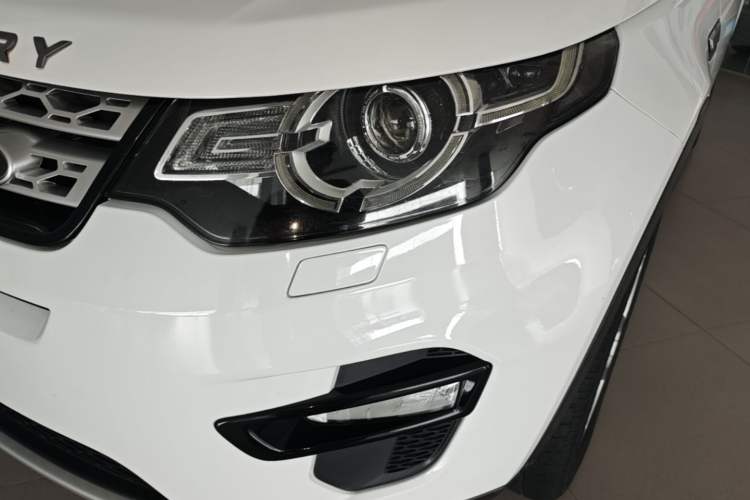 Used Land Rover Discovery Sport 2017 2.0T HSE Left Front Headlight