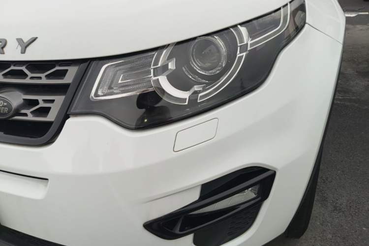 Used Land Rover Discovery Sport 2017 2.0T SE Left Front Headlight