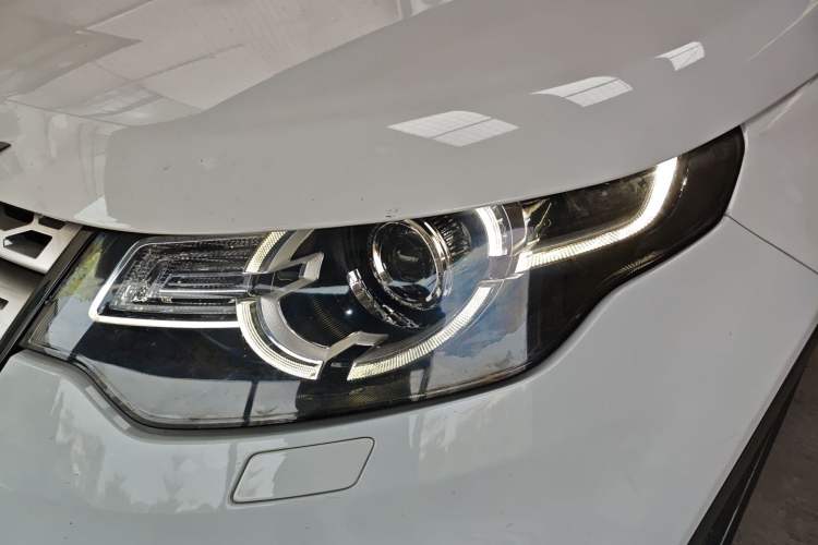 Used Land Rover Discovery Sport 2017 2.0T HSE Left Front Headlight