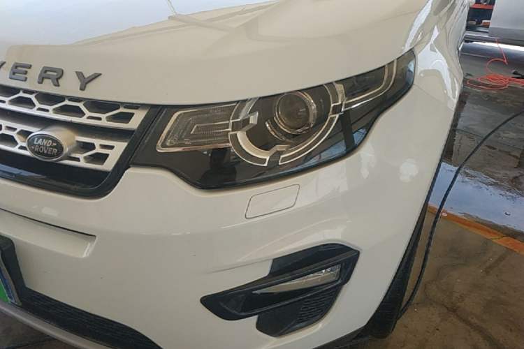 Used Land Rover Discovery Sport 2017 2.0T HSE Left Front Headlight