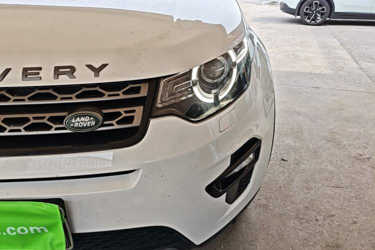 Used Land Rover Discovery Sport 2017 2.0T SE Left Front Headlight