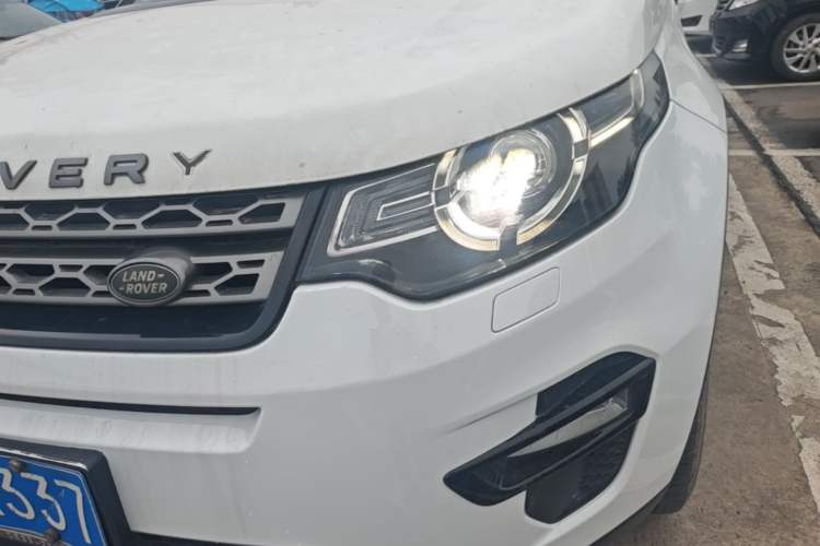Used Land Rover Discovery Sport 2017 2.0T SE Left Front Headlight