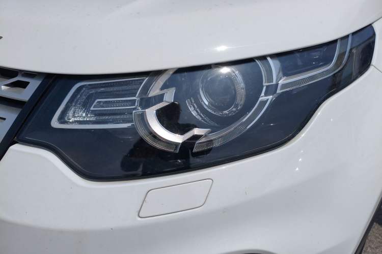 Used Land Rover Discovery Sport 2017 2.0T HSE Left Front Headlight