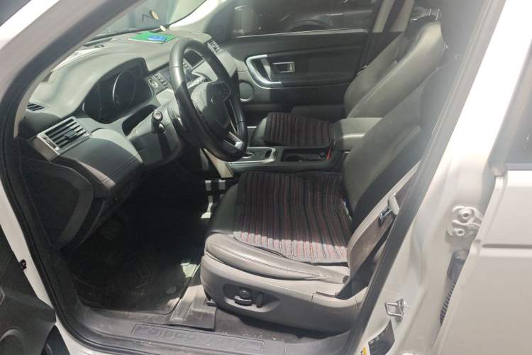 Used Land Rover Discovery Sport 2017 2.0T SE Left Front Seat