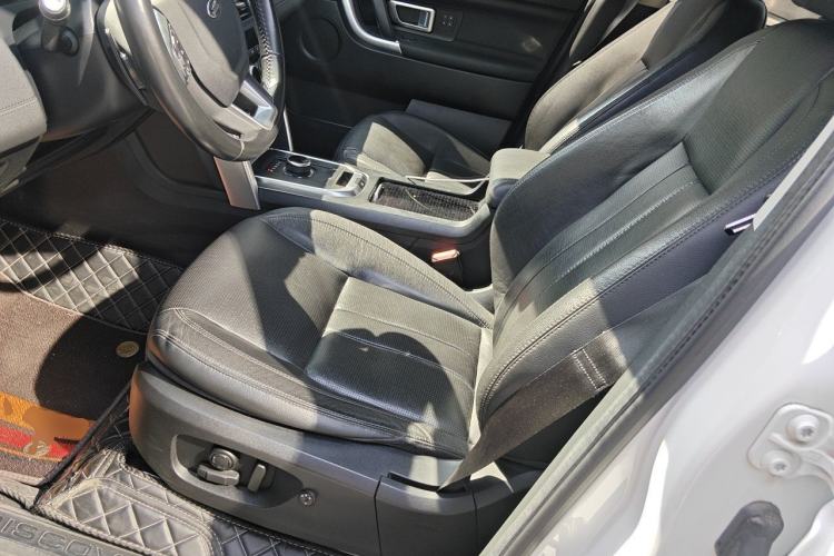Used Land Rover Discovery Sport 2017 2.0T HSE Left Front Seat