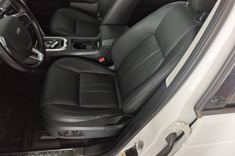Used Land Rover Discovery Sport 2017 2.0T HSE Left Front Seat