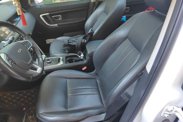 Used Land Rover Discovery Sport 2017 2.0T SE Left Front Seat