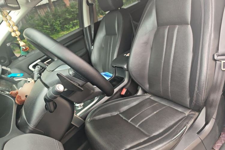 Used Land Rover Discovery Sport 2017 2.0T HSE Left Front Seat