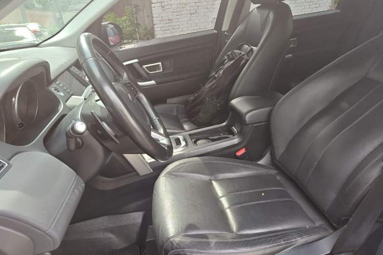 Used Land Rover Discovery Sport 2017 2.0T HSE Left Front Seat