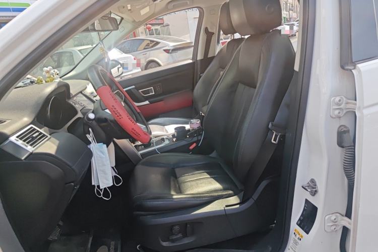 Used Land Rover Discovery Sport 2017 2.0T HSE Left Front Seat