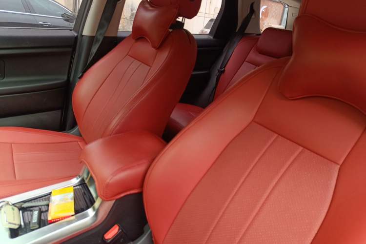 Used Land Rover Discovery Sport 2017 2.0T SE Left Front Seat