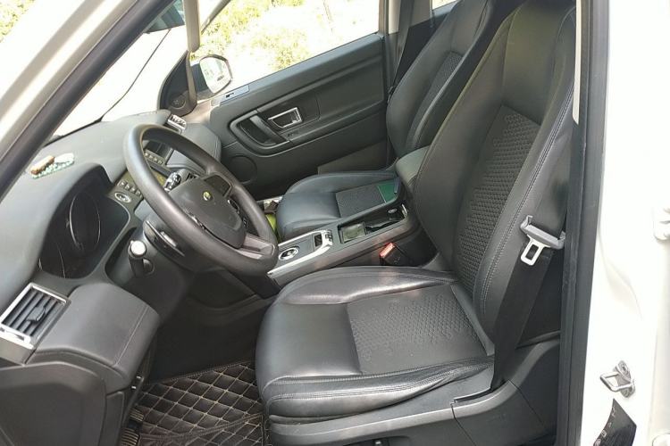 Used Land Rover Discovery Sport 2017 2.0T PURE Left Front Seat