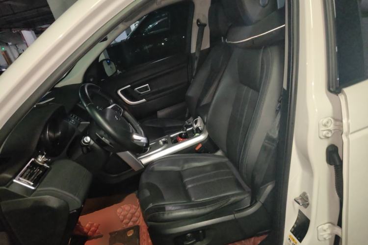 Used Land Rover Discovery Sport 2017 2.0T SE Left Front Seat