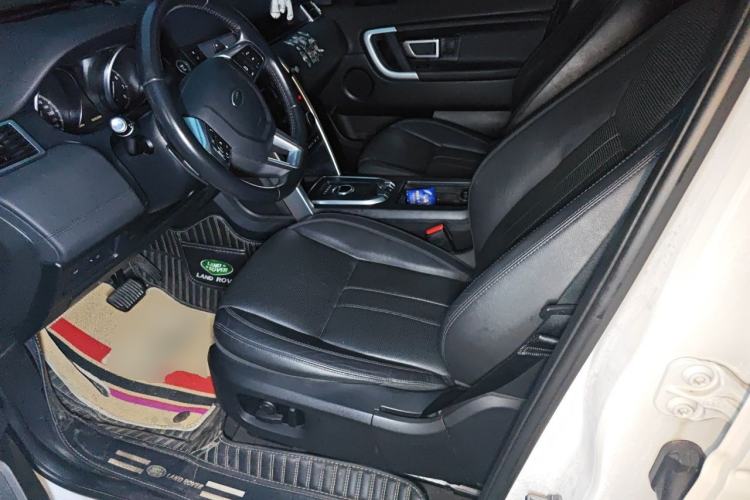 Used Land Rover Discovery Sport 2017 2.0T SE Left Front Seat