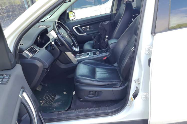 Used Land Rover Discovery Sport 2017 2.0T HSE Left Front Seat