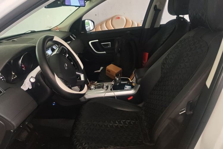 Used Land Rover Discovery Sport 2017 2.0T SE Left Front Seat