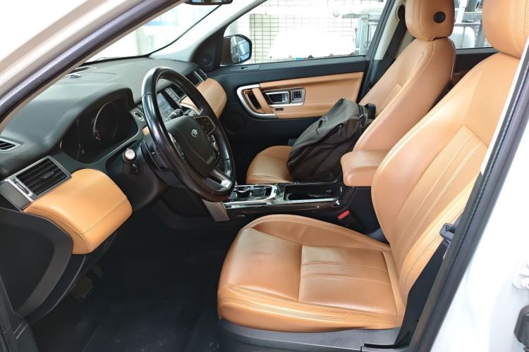Used Land Rover Discovery Sport 2017 2.0T HSE Left Front Seat