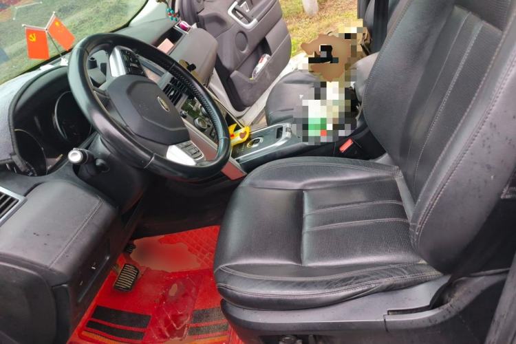 Used Land Rover Discovery Sport 2017 2.0T SE Left Front Seat