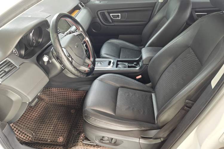 Used Land Rover Discovery Sport 2017 2.0T PURE Left Front Seat