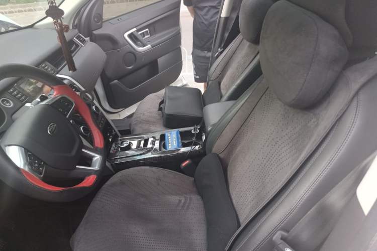 Used Land Rover Discovery Sport 2017 2.0T SE Left Front Seat