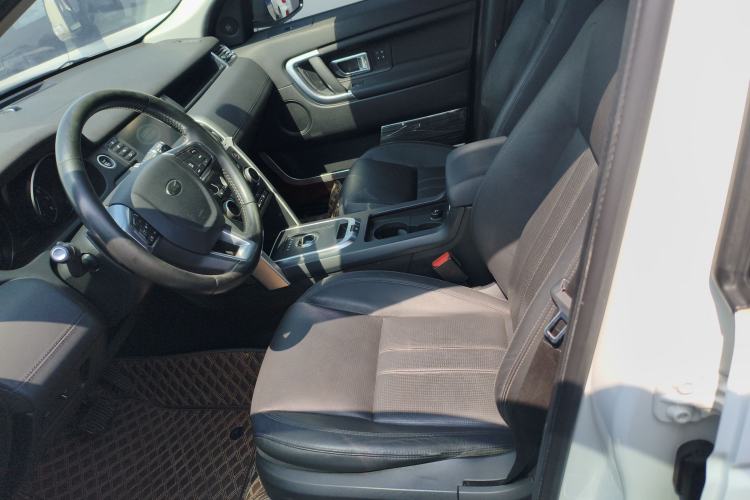 Used Land Rover Discovery Sport 2017 2.0T HSE Left Front Seat